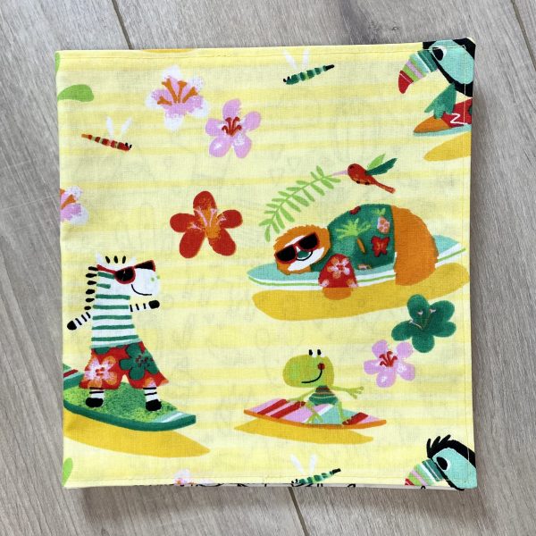 Livre de coloriage "Surf sur la plage"