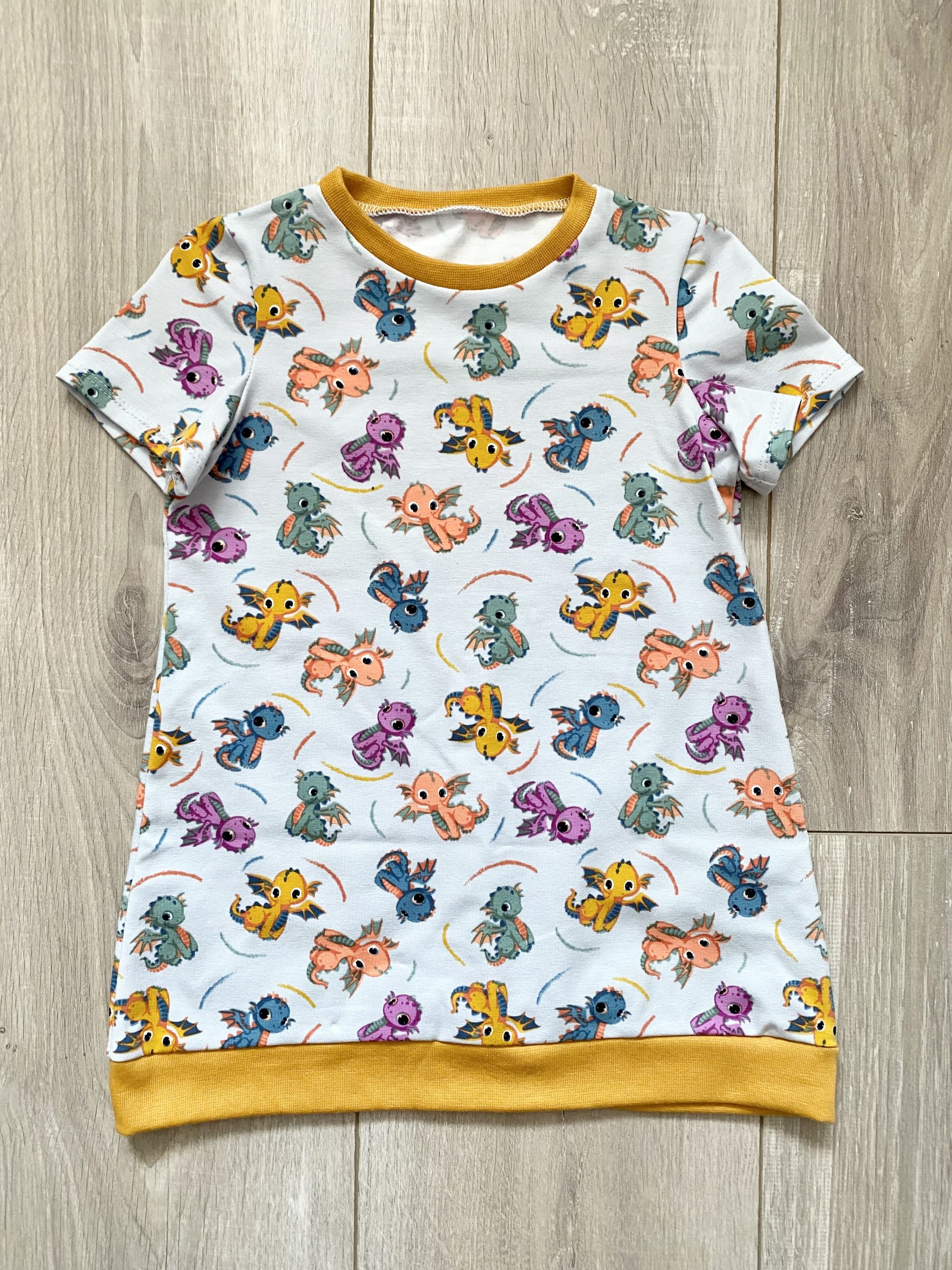 Robe manches courtes "Les dragons" - Moutarde