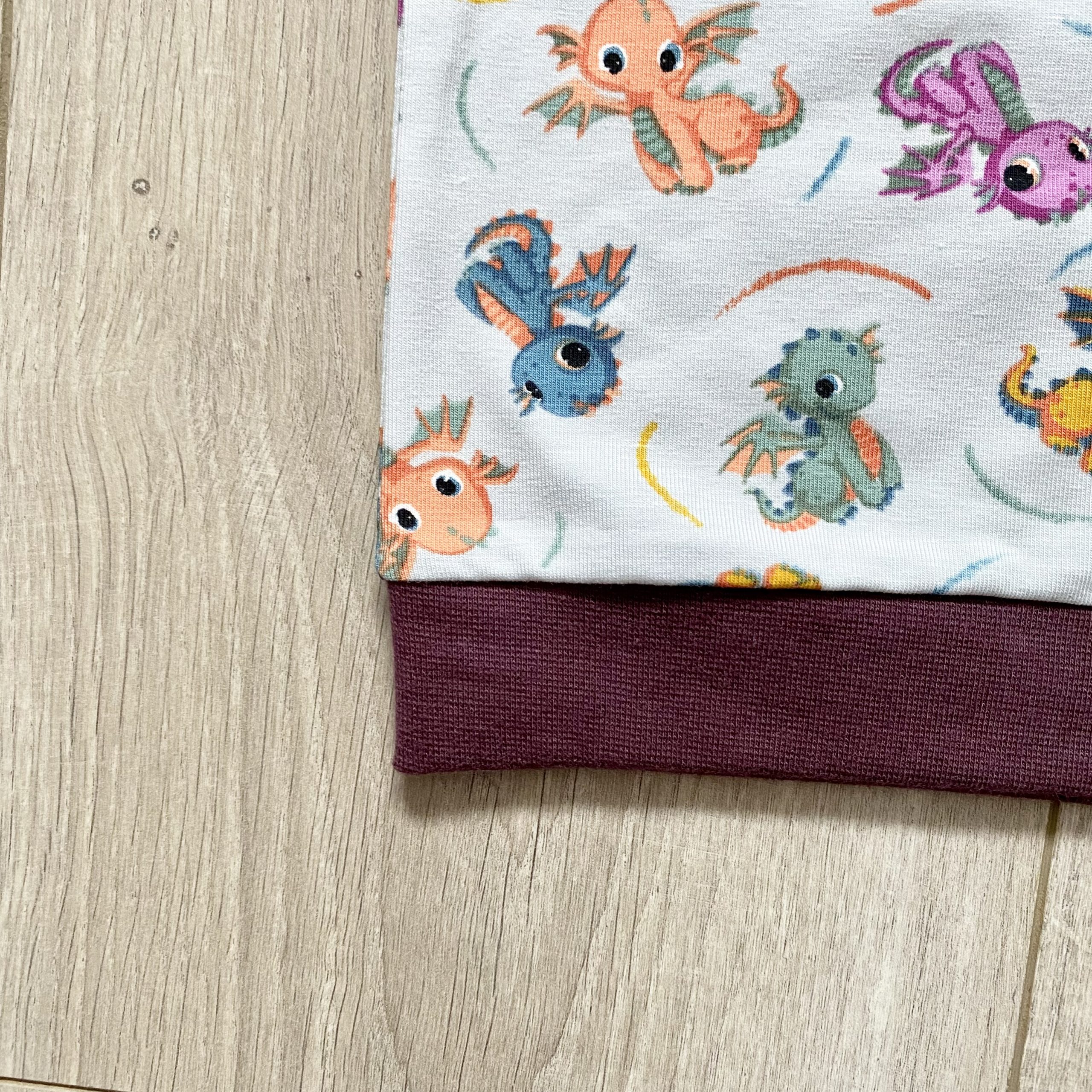 Tee-shirt manches courtes "Les dragons" - Violet – Image 4